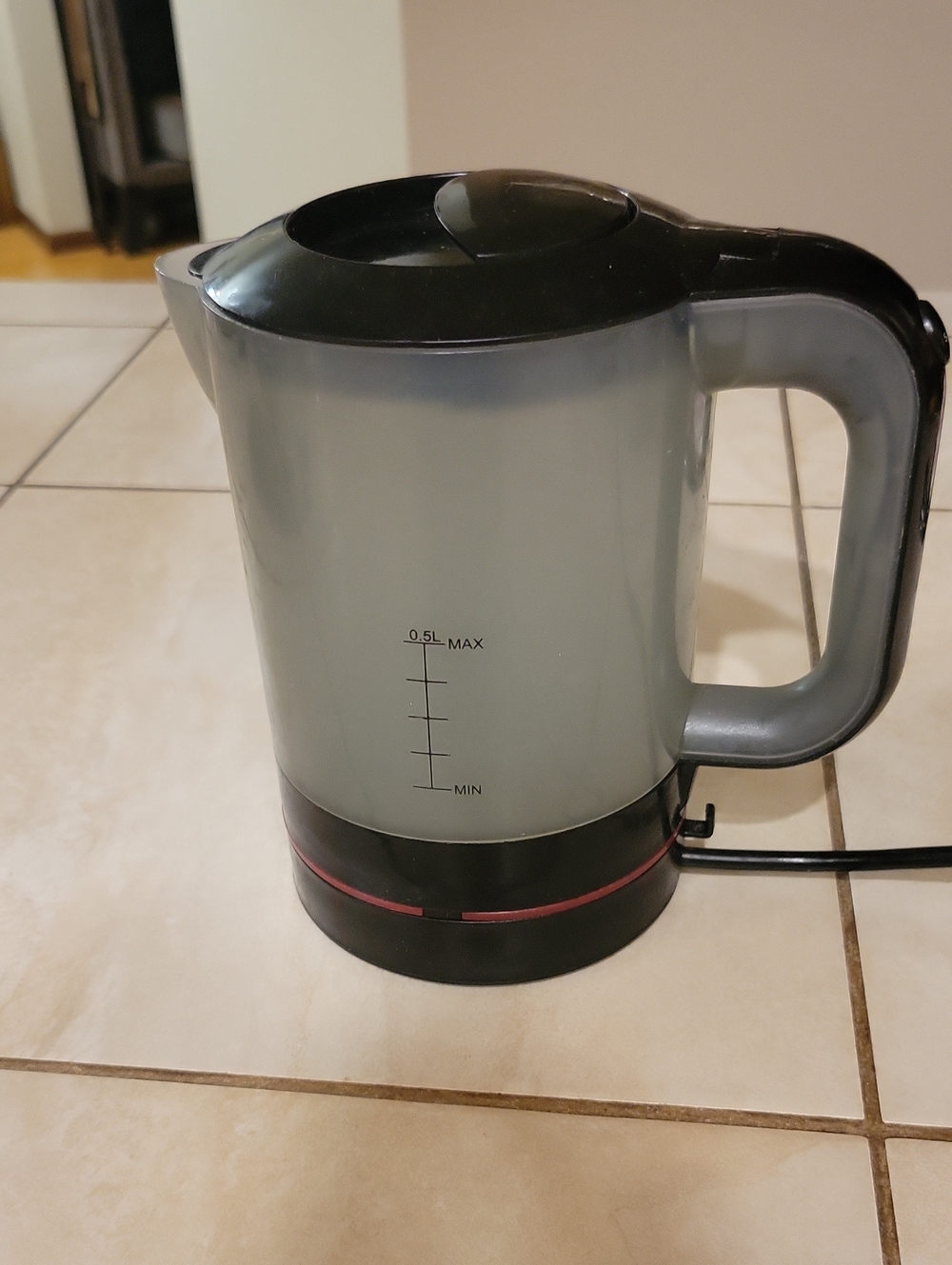 Tevion Travel Small .5L Electric Kettle Auto Shutoff